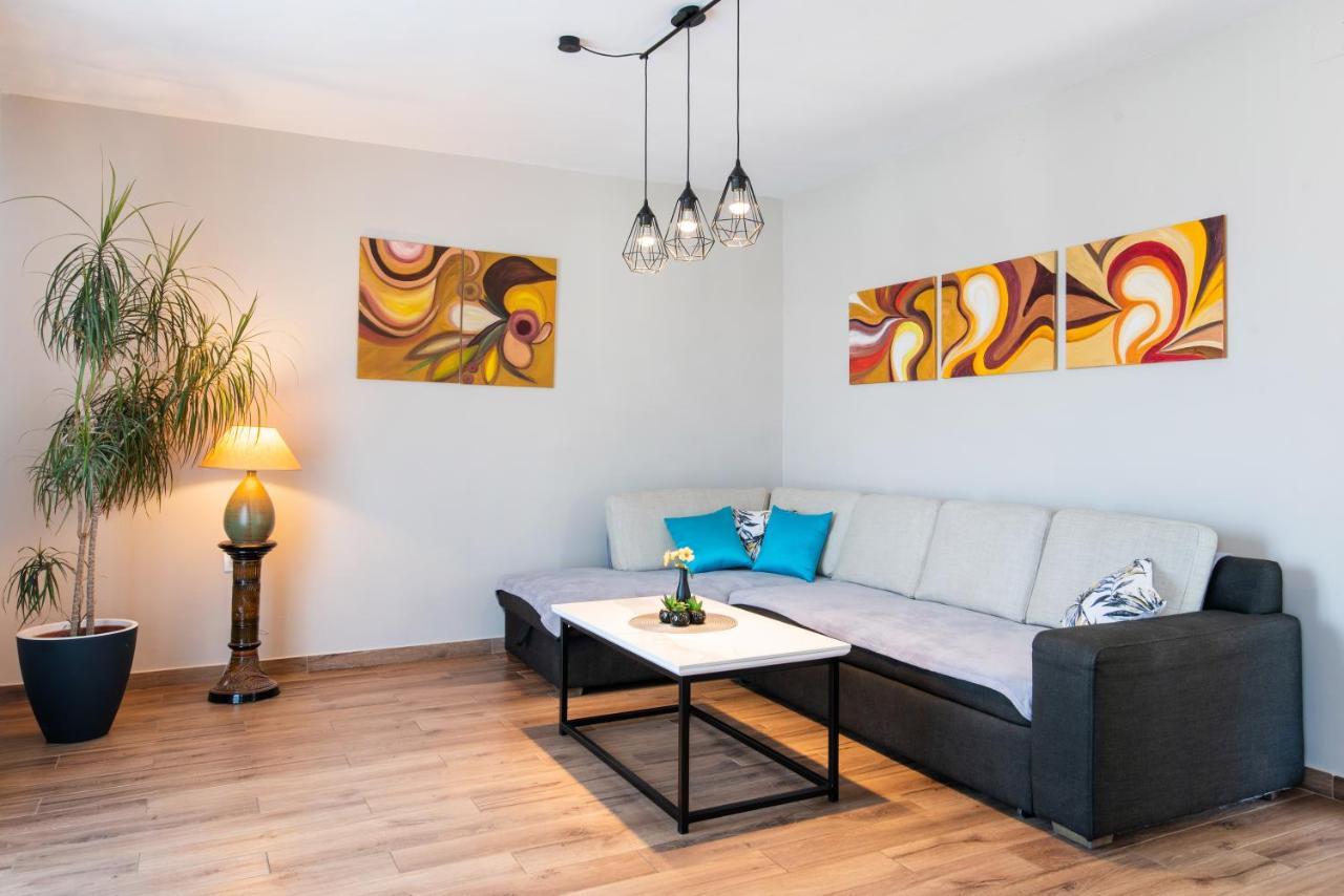 Superior Apartment Sincic Πόρετς Εξωτερικό φωτογραφία