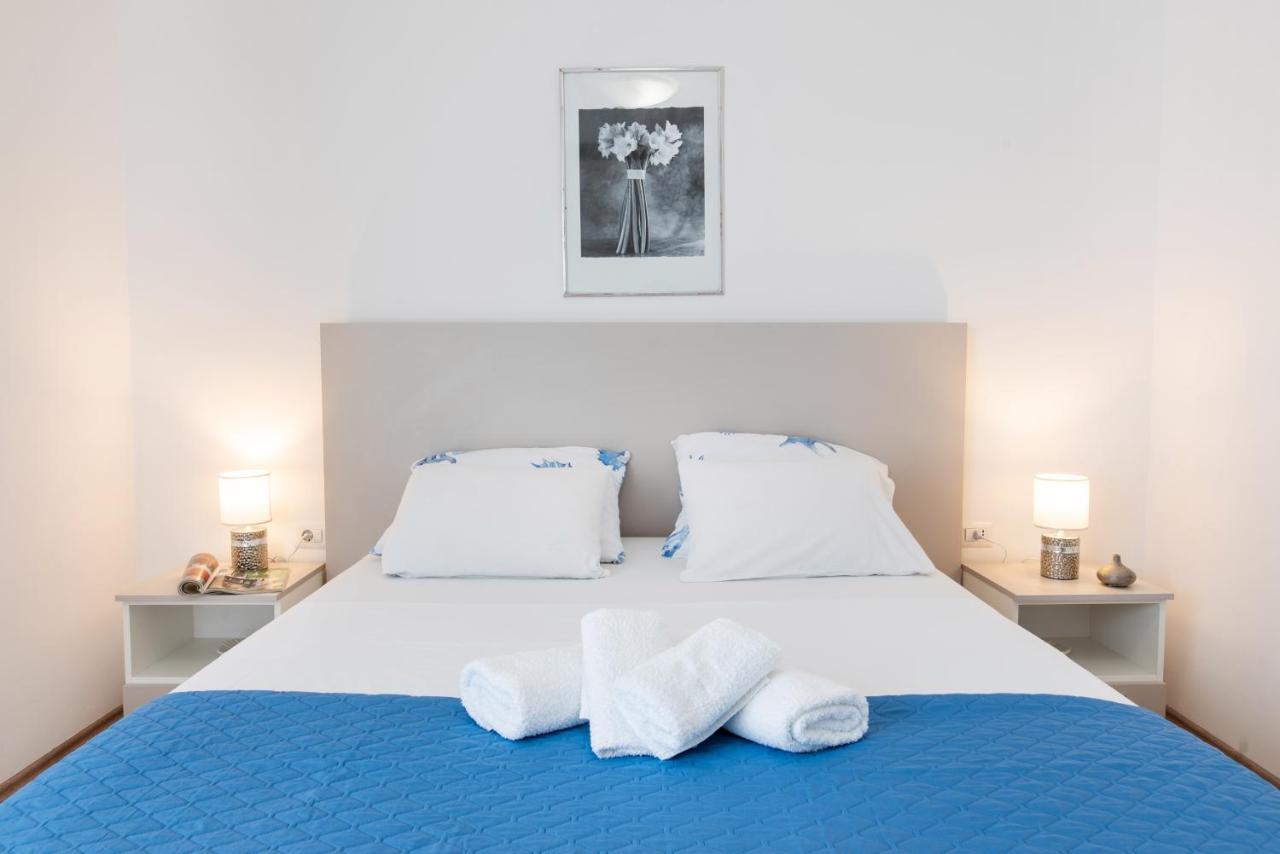 Superior Apartment Sincic Πόρετς Εξωτερικό φωτογραφία