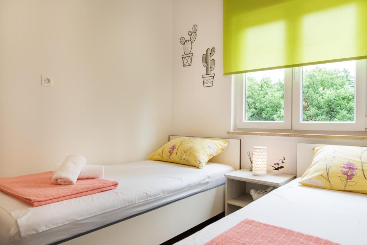 Superior Apartment Sincic Πόρετς Εξωτερικό φωτογραφία